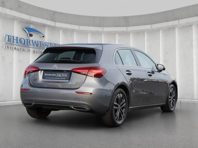 Mercedes-Benz A 180 Hatchback Progressive