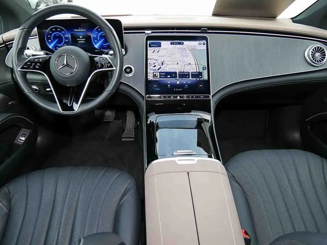 Mercedes-Benz EQS Sedan