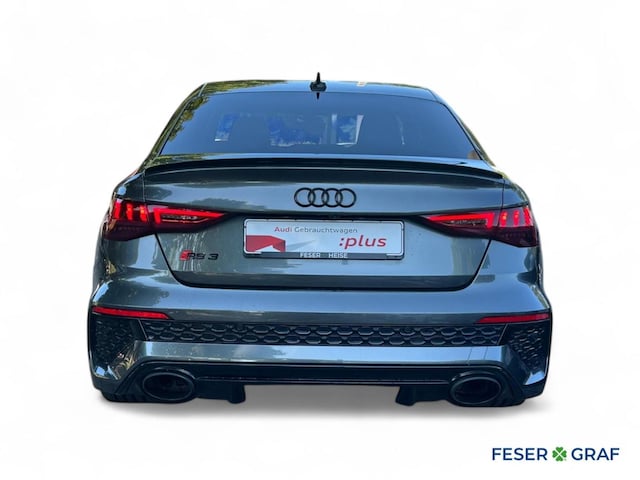 Audi RS3 Quattro S-Tronic Sedan