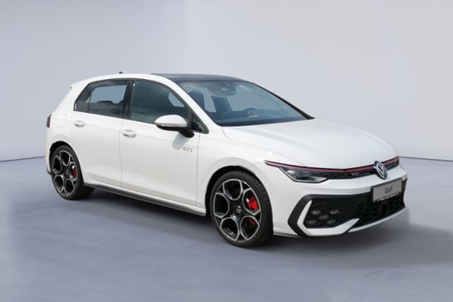 Volkswagen Golf 2.0 TSI DSG