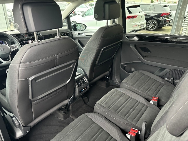 Volkswagen Touran 1.5 TSI DSG R-Line