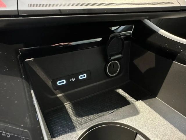 Renault Espace E-Tech Hybrid Iconic