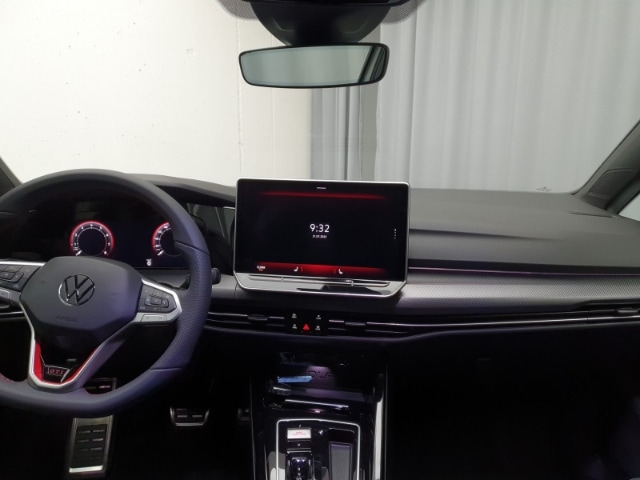 Volkswagen Golf Business DSG