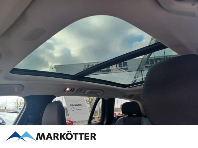 Volvo V60 AWD Core Recharge T6