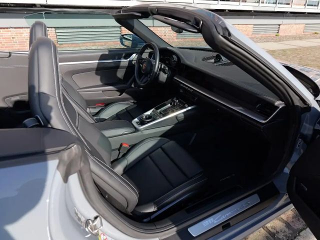 Porsche 992 4 Cabrio Carrera S