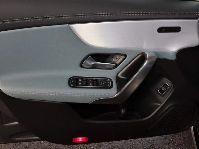 Mercedes-Benz CLA 180 Coupé