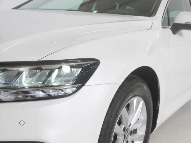 Volkswagen Passat 2.0 TDI Business DSG Variant