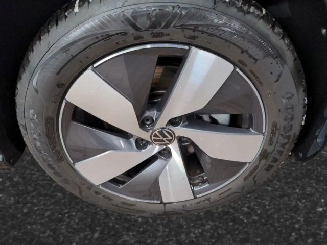 Volkswagen Passat 1.5 eTSI Business Variant