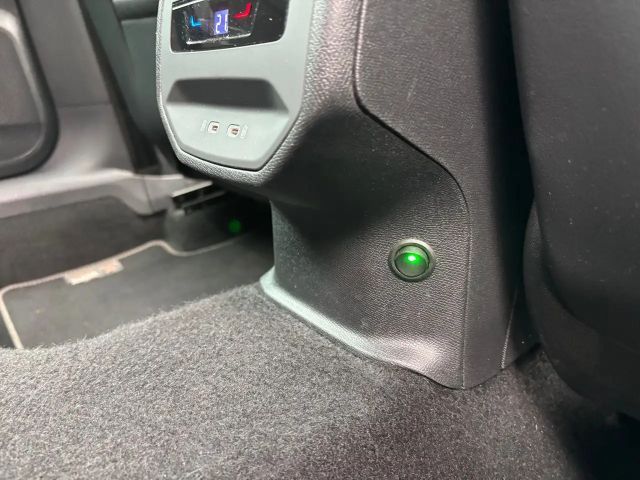 Cupra Formentor mit Fahrschulumbau