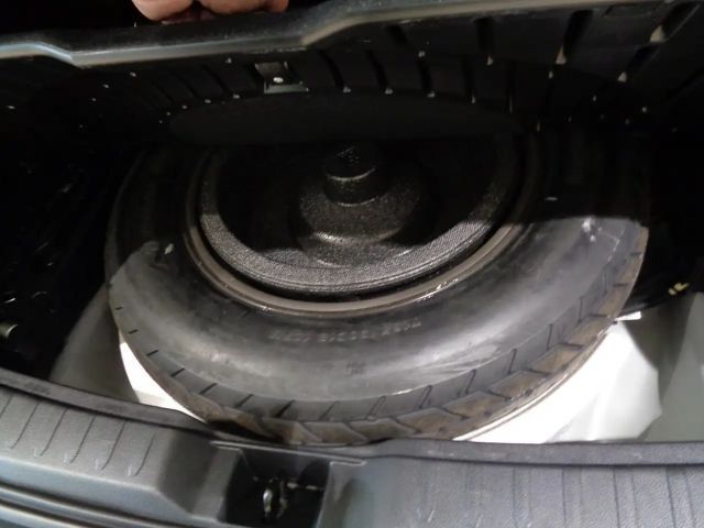 Suzuki Across E-Four Flash