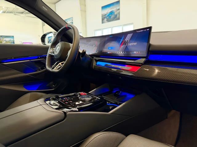 BMW M5 Touring,FrozenMatt,AHK,Panorama,B&W,Leasing,neu