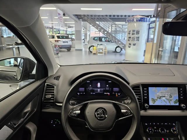 Skoda Karoq Climatronic,Alu,AHK ankl.,Sitzhzg,LED-Sch