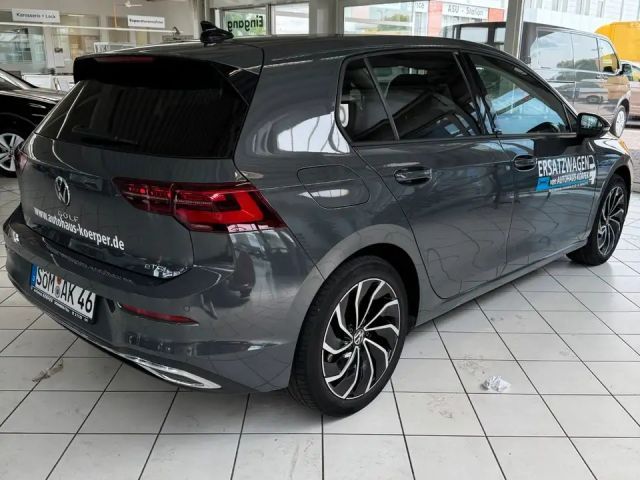 Volkswagen Golf 1.5 eTSI Golf VIII