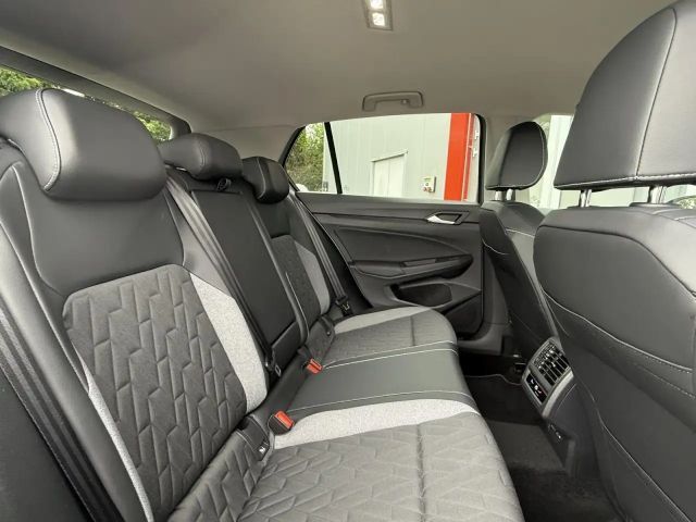 Volkswagen Golf 1.5 eTSI DSG Golf VIII