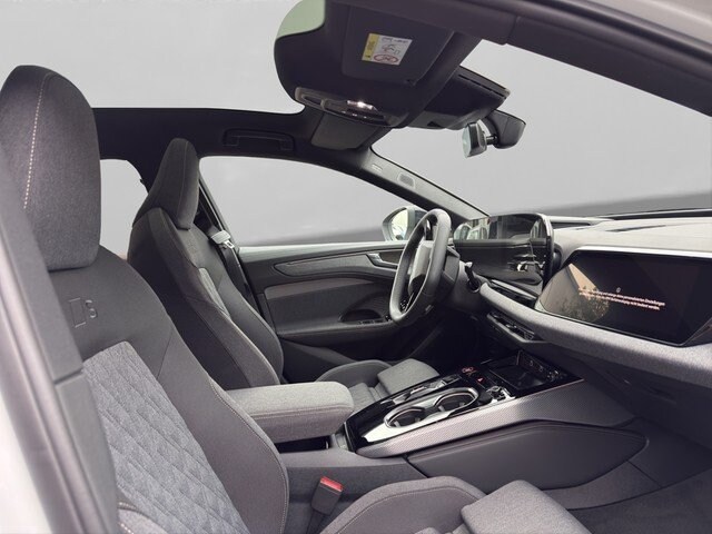 Audi A6 Avant Quattro S-Tronic