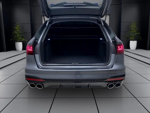 Audi S4 Avant Quattro