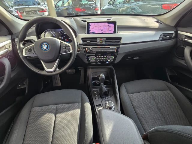 BMW X1 25e Hybrid Allrad A. Komfortzugang/Navigation/LED