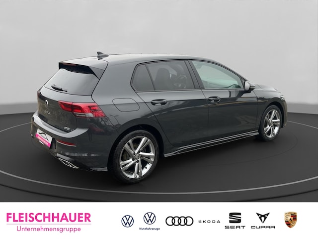 Volkswagen Golf 1.5 eTSI Golf VIII R-Line