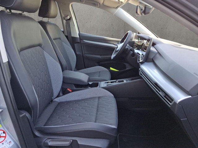 Volkswagen Golf Life Variant