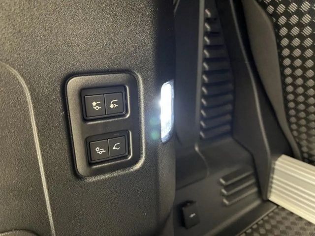 Land Rover Defender 90 D300