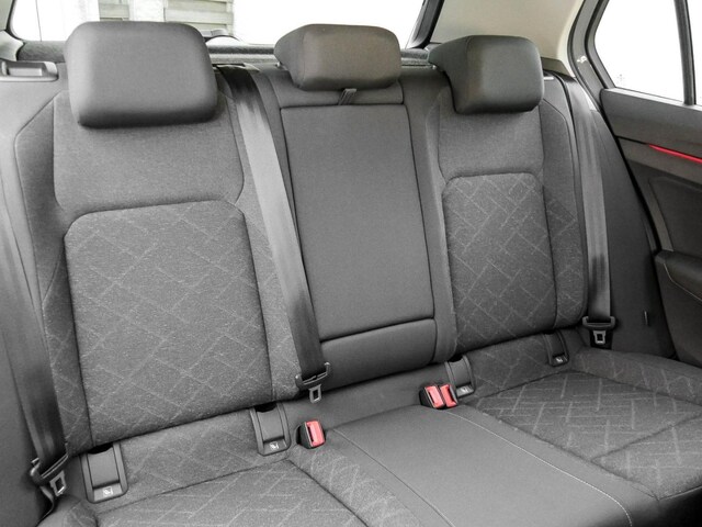 Volkswagen Golf 1.5 eTSI Golf VIII Life
