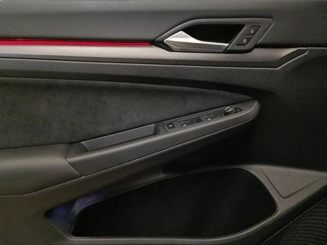 Volkswagen Golf 2.0 TDI DSG Golf VIII R-Line