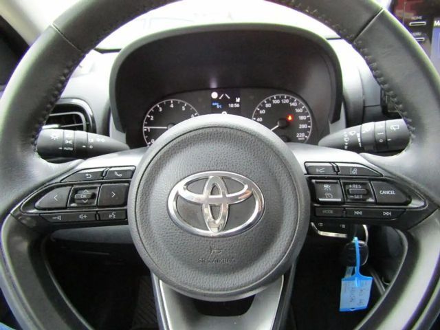 Toyota Yaris Active