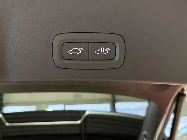 Volvo XC40 Dark Plus