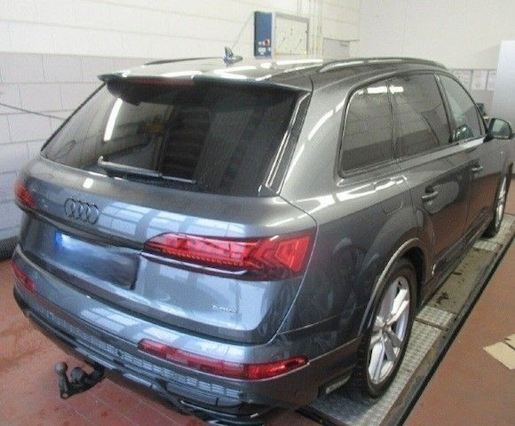 Audi Q7 50 TDI Quattro S-Line