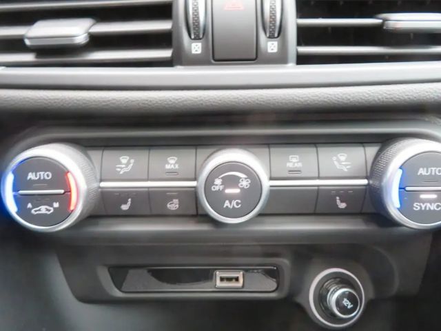 Alfa Romeo Giulia Q4