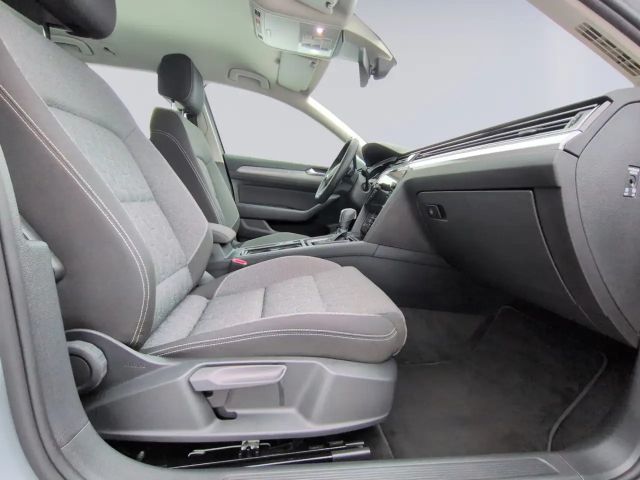 Volkswagen Passat 2.0 TDI Business DSG Variant