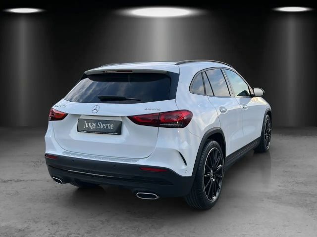 Mercedes-Benz GLA 250 4MATIC AMG Line