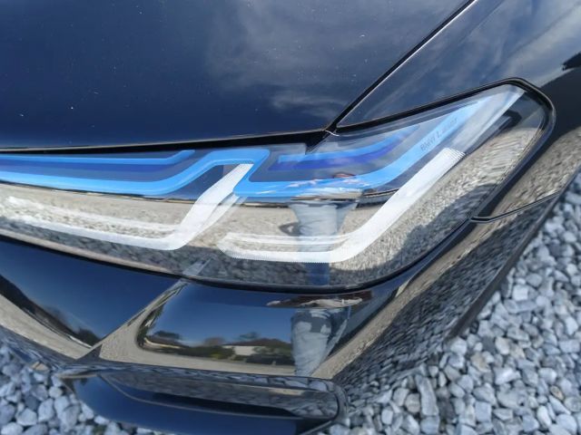 BMW 530 530e M-Sport Sedan xDrive