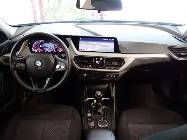 BMW 116 116i Advantage pakket Sedan