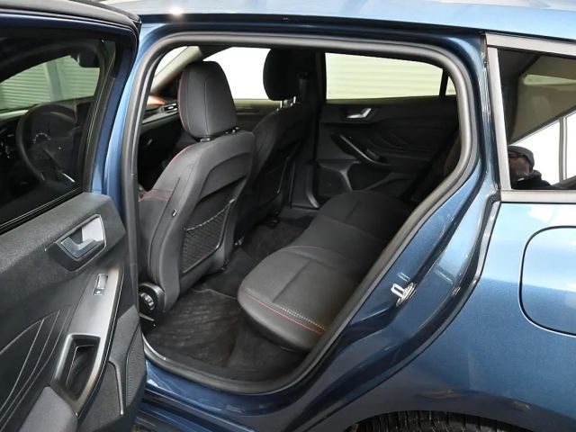 Ford Focus EcoBoost ST Line