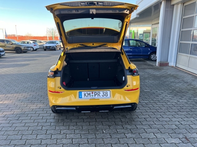 Volkswagen T-Roc 1.5 eTSI IQ.Drive R-Line Style