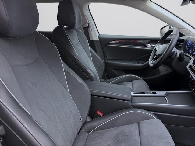 Volkswagen Passat 1.5 eTSI Business DSG