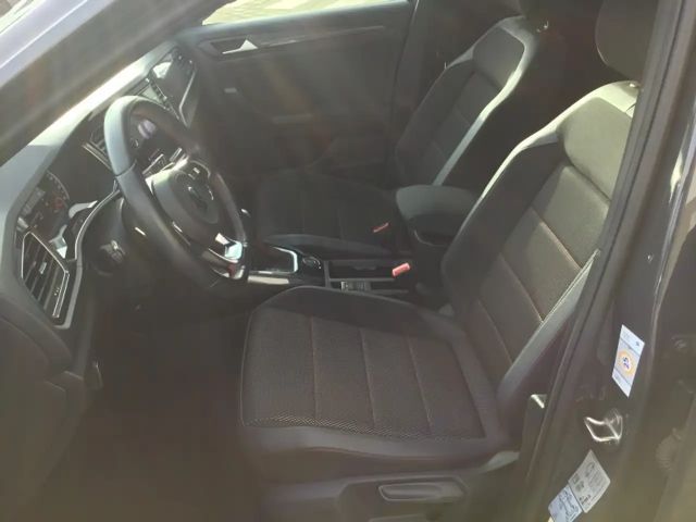 Volkswagen T-Roc Sport