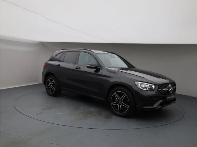 Mercedes-Benz GLC 300 4MATIC AMG Line GLC 300 d