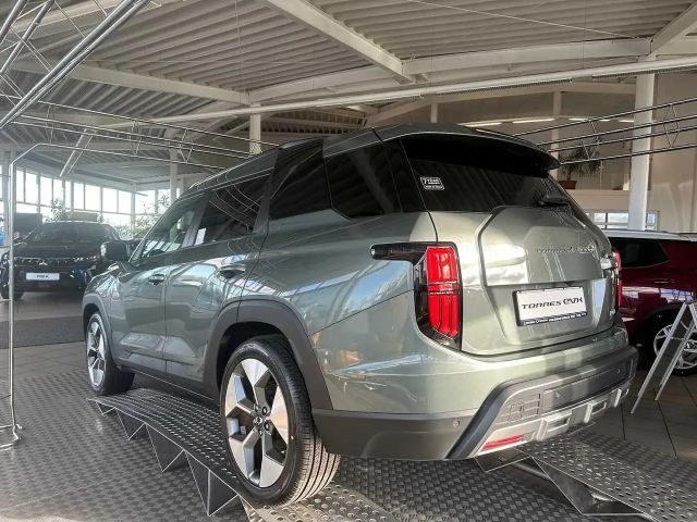 SsangYong Torres 2WD