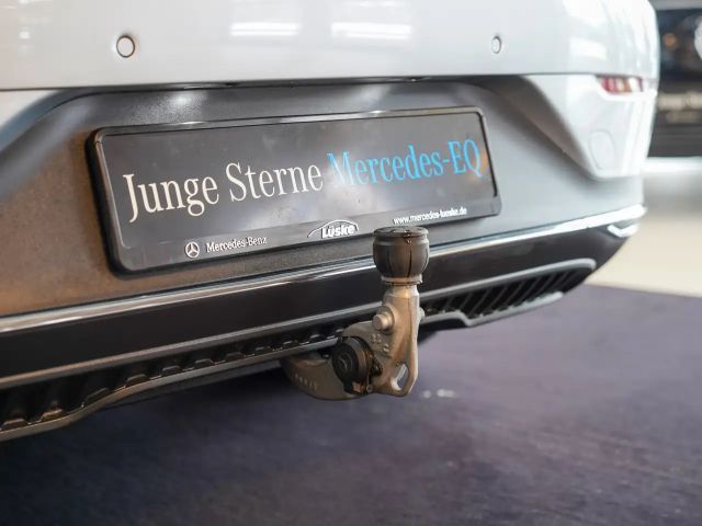 Mercedes-Benz EQE 300 Electric Art Sedan