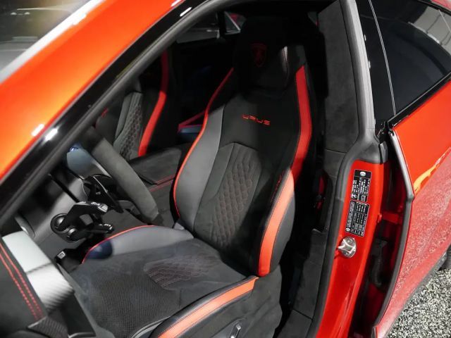 Lamborghini Urus Performante