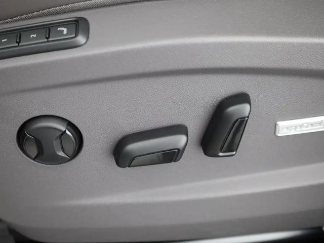 Volkswagen Multivan Style T7 eHybrid