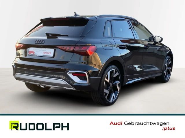 Audi A3 35 TFSI S-Line S-Tronic Sedan