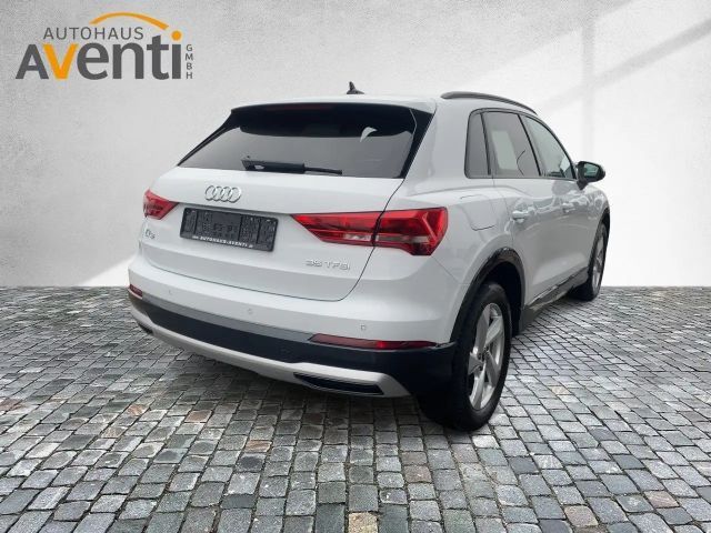 Audi Q3 advanced *DSG*Pano*LED*Navi*SHZ*PDC*