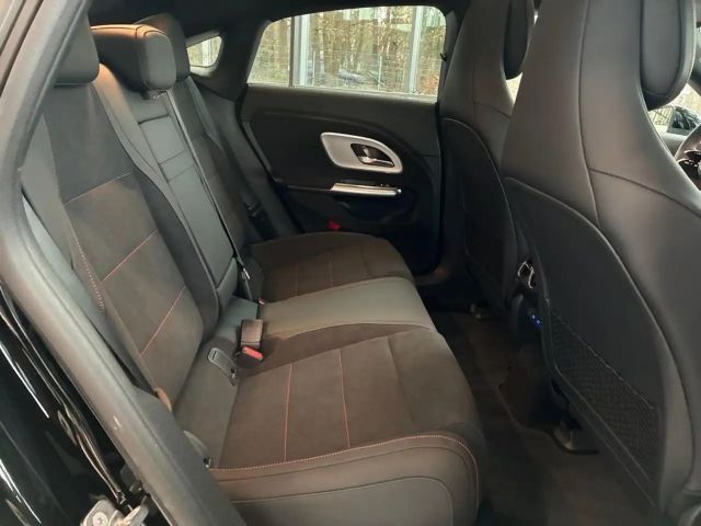 Mercedes-Benz CLA 250 AMG Line Coupé