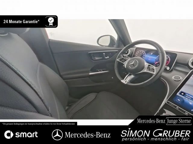 Mercedes-Benz C 200 AVANTGARDE C 200 d Sedan