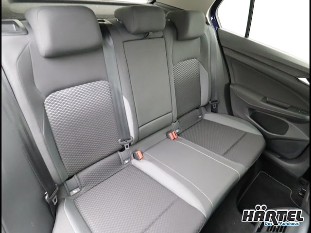 Volkswagen Golf 1.5 eTSI DSG