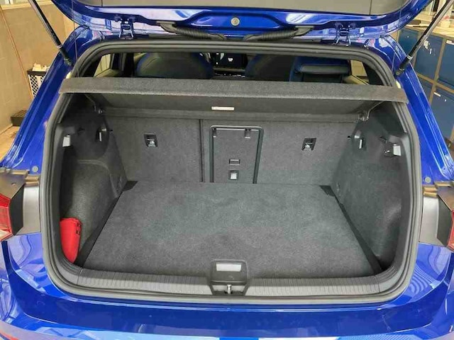 Volkswagen Golf R-Performance- Akrapovic CarPlay/Navi