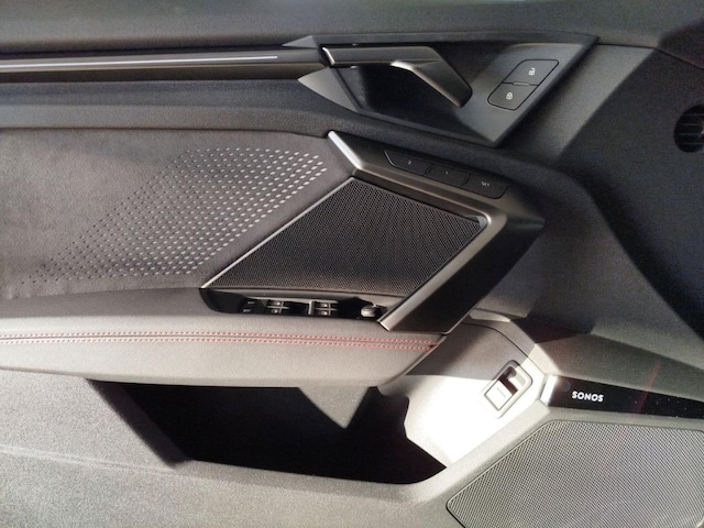 Audi RS3 Quattro S-Tronic Sedan